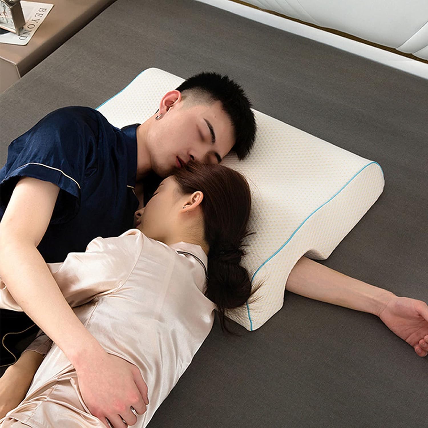oiakus Memory Foam Couple Pillow with Arch Design